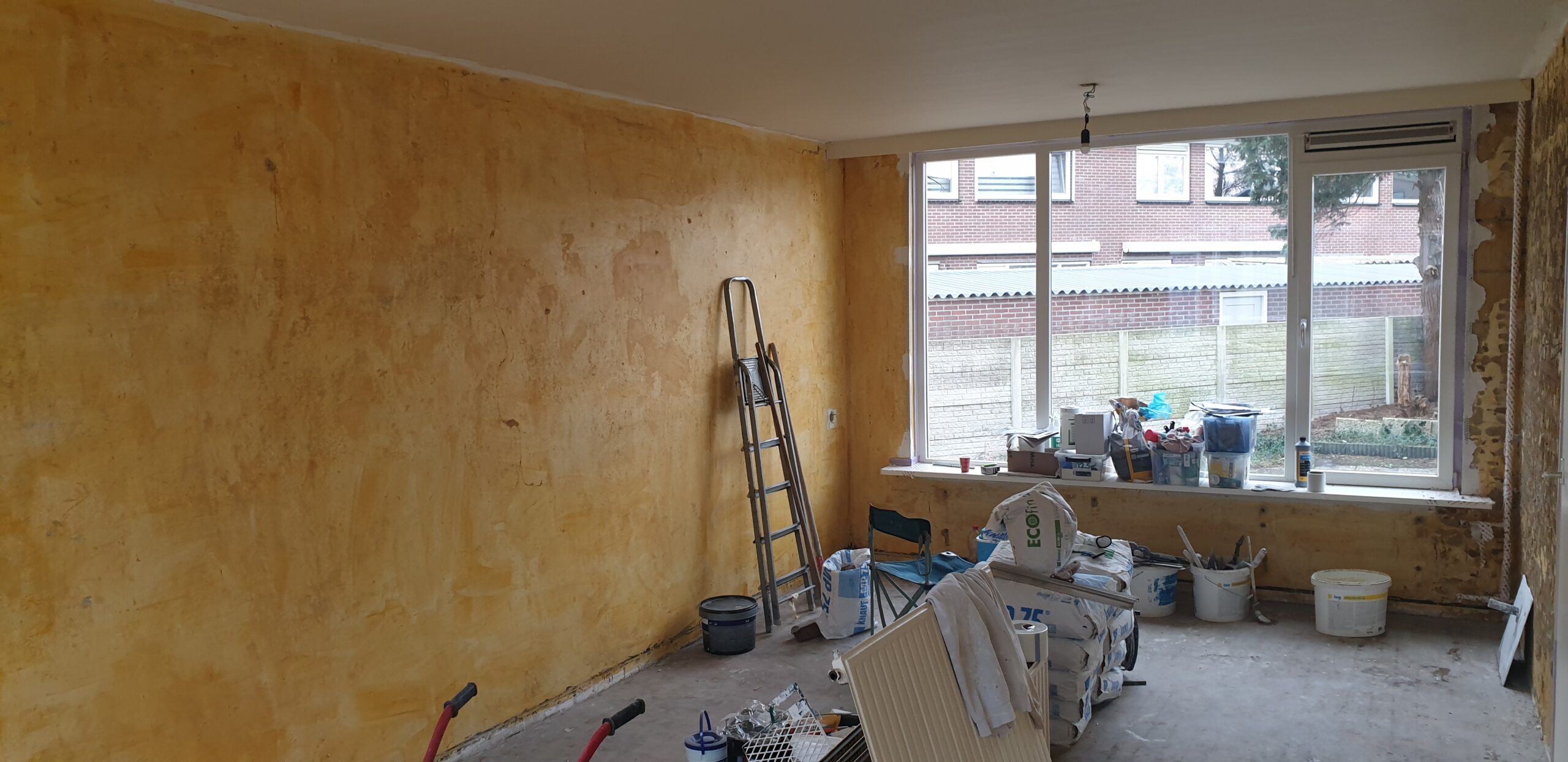 Wapening stucwerk plaatsen